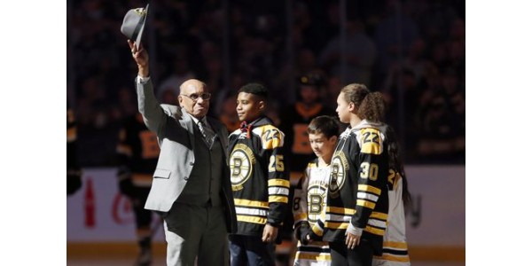 De Boston Bruins No. 22 maakt deel uit van Willie O'Ree's leven